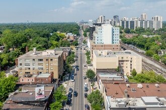 1611 Bloor St W, Toronto, ON - AERIAL map view