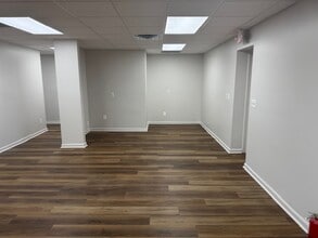 496 W Ann Arbor Trl, Plymouth, MI for lease Interior Photo- Image 2 of 3