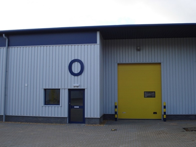 Arndale Rd, Littlehampton for sale - Building Photo - Image 2 of 5