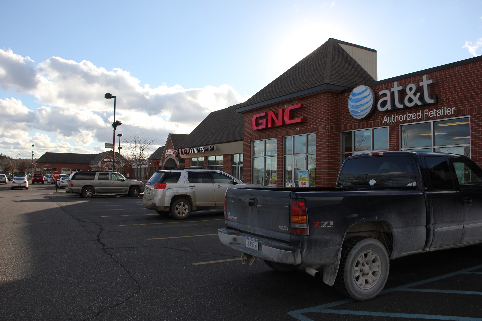 701 Greenville West Dr, Greenville, MI 48838 Greenville Marketplace