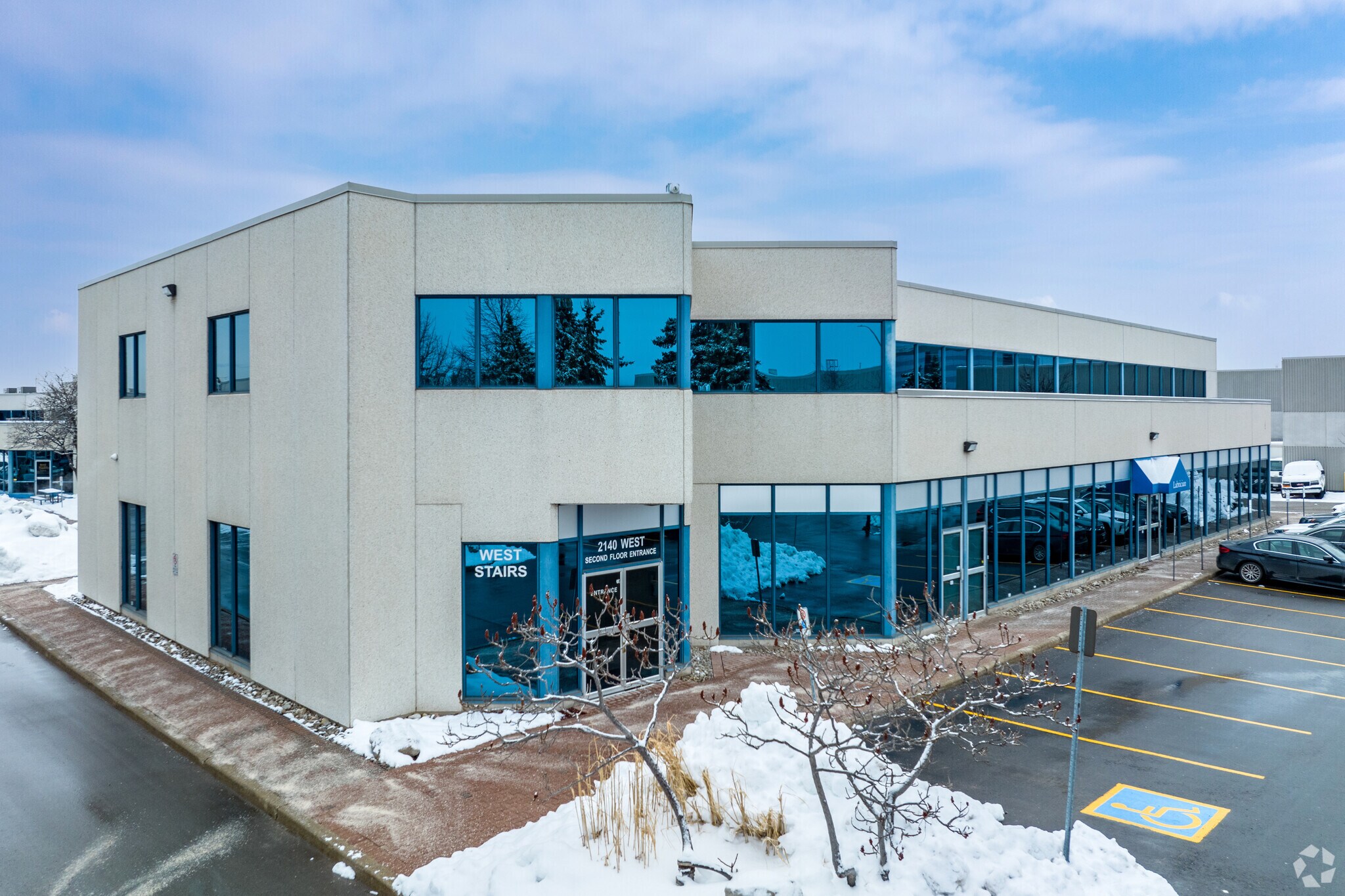 2140 Winston Park Dr, Oakville, ON for lease Building Photo- Image 1 of 7