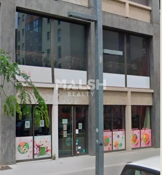 Retail in Lyon for lease - Building Photo - Image 2 of 3