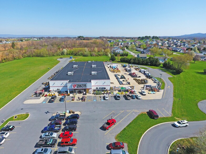 1733 Lincoln Way E, Chambersburg, PA 17202