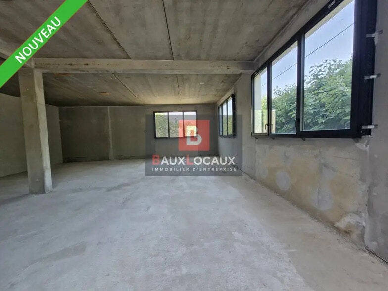 Retail in Aubagne for lease - Interior Photo - Image 3 of 5