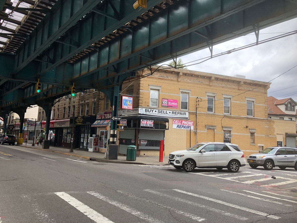 1112511127 Jamaica Ave, Richmond Hill, NY 11418 Retail Property
