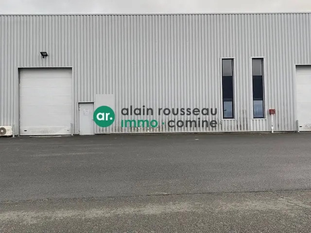 Flex in Cholet for lease Building Photo- Image 1 of 7
