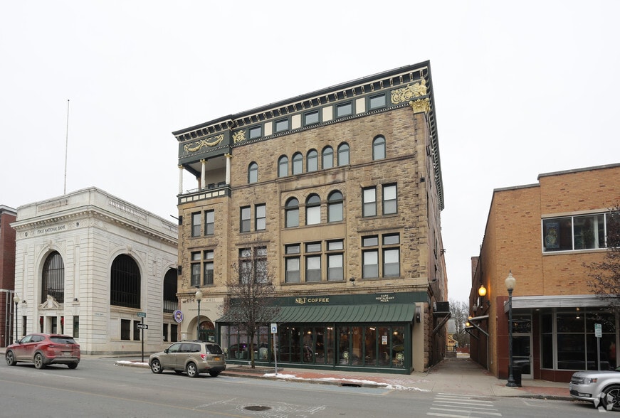 221 Glen St, Glens Falls, NY for lease - Primary Photo - Image 1 of 47