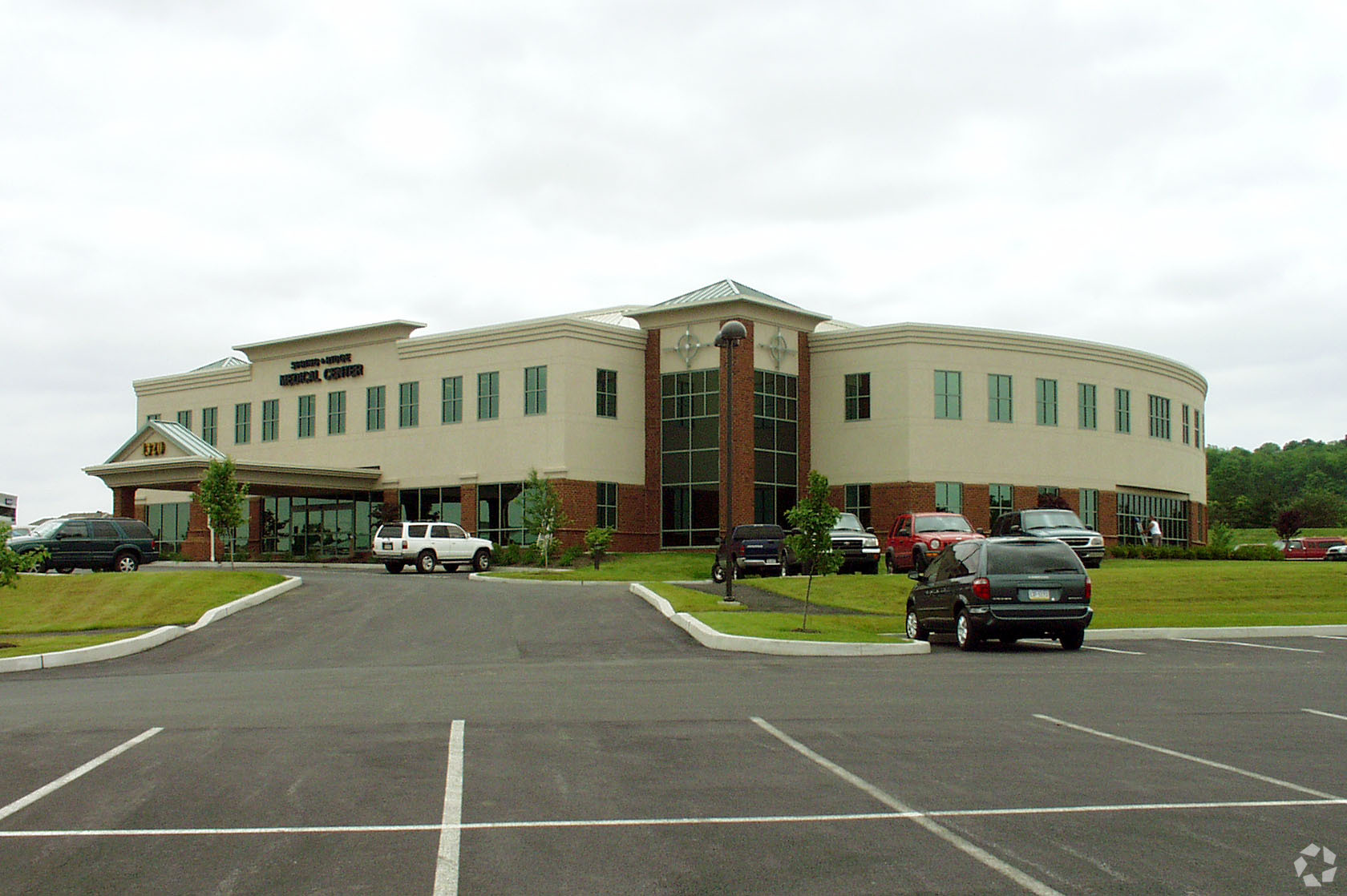 1320 Broadcasting Rd, Wyomissing, PA for lease Primary Photo- Image 1 of 8