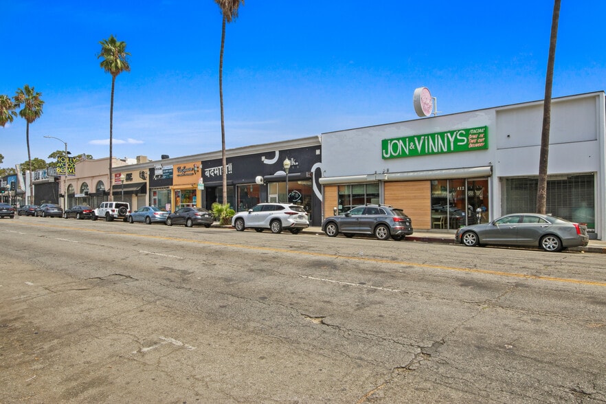 416-424 N Fairfax Ave, Los Angeles, CA for lease - Building Photo - Image 3 of 9