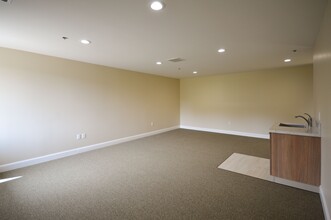 1500 Grant Ave, Novato, CA for lease Interior Photo- Image 2 of 7