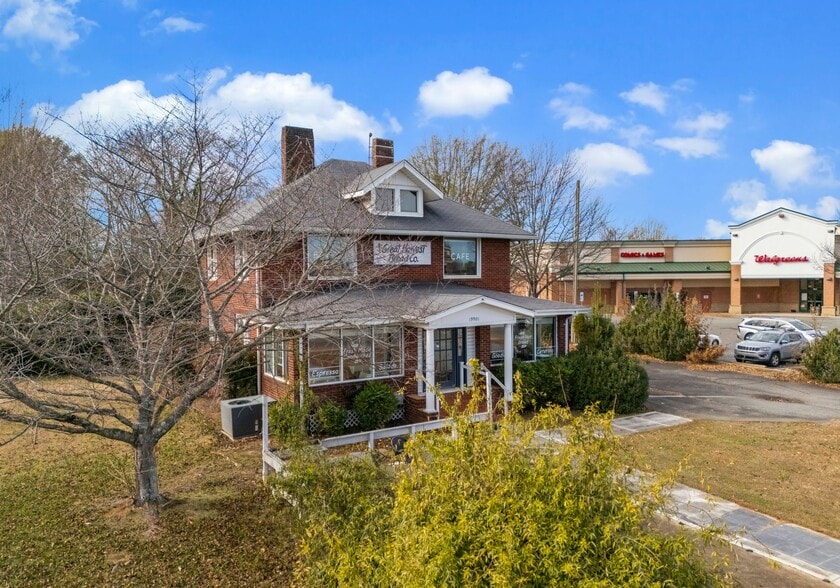 19901 S Main St, Cornelius, NC for sale - Building Photo - Image 3 of 18