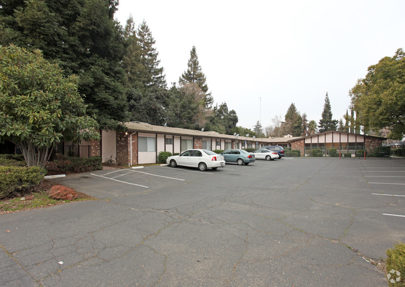 9847 Folsom Blvd, Sacramento, CA for sale - Primary Photo - Image 1 of 1