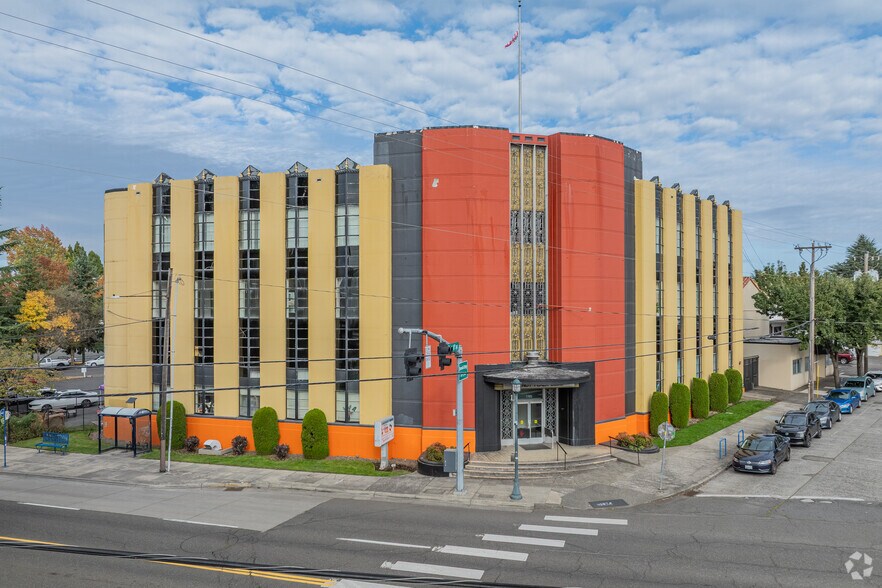 1785 NE Sandy Blvd, Portland, OR for lease - Primary Photo - Image 1 of 4