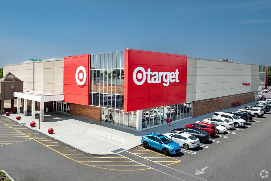 1400-1568 Union Tpke, Lake Success, NY for sale - Primary Photo - Image 1 of 1