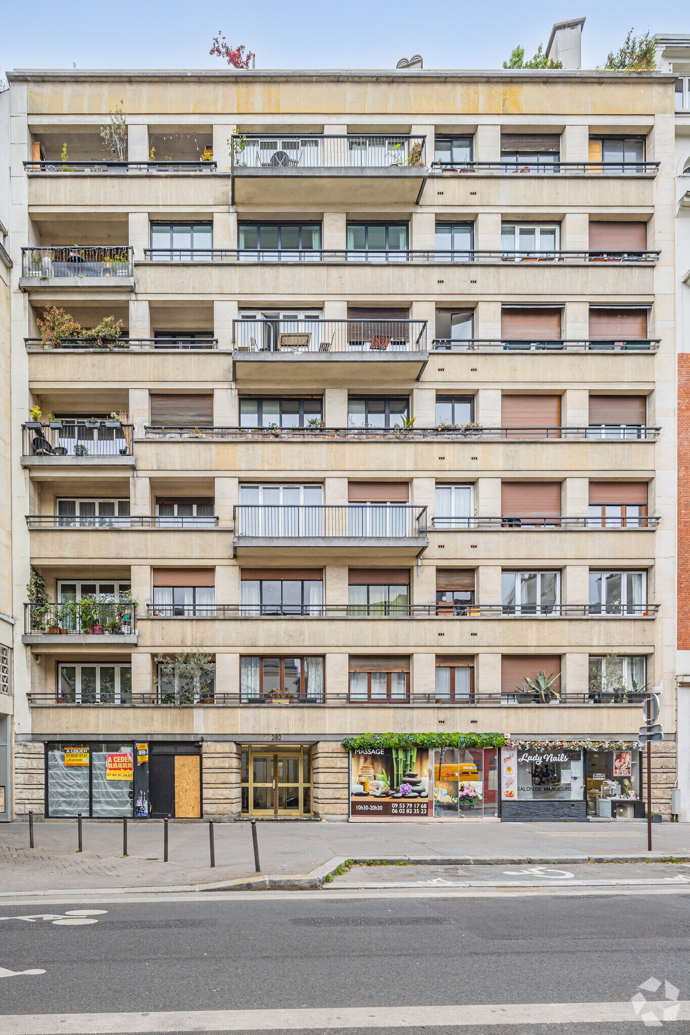 Rue Saint-Jacques, Paris for lease Primary Photo- Image 1 of 6