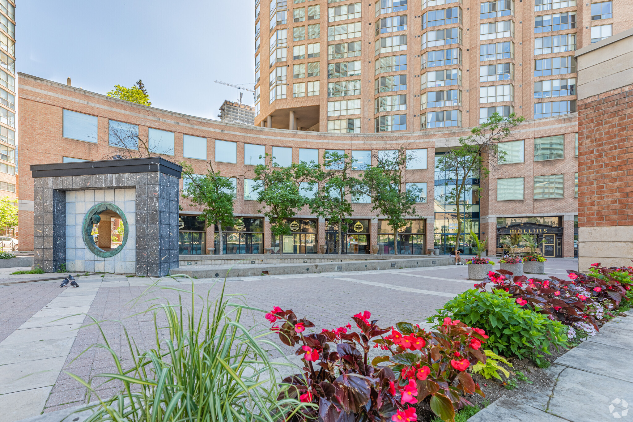 1033 Bay St, Toronto, ON for sale Primary Photo- Image 1 of 1