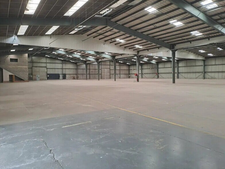 Industrial in Janzé for sale - Interior Photo - Image 2 of 12