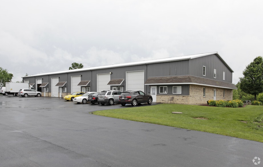 14623 W Edison Dr, New Lenox, IL for lease - Primary Photo - Image 1 of 2