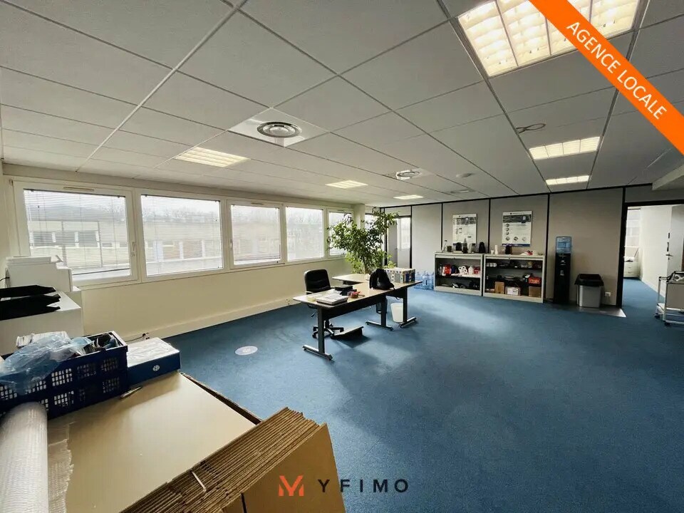 Office in BIÈVRES for lease Interior Photo- Image 1 of 5