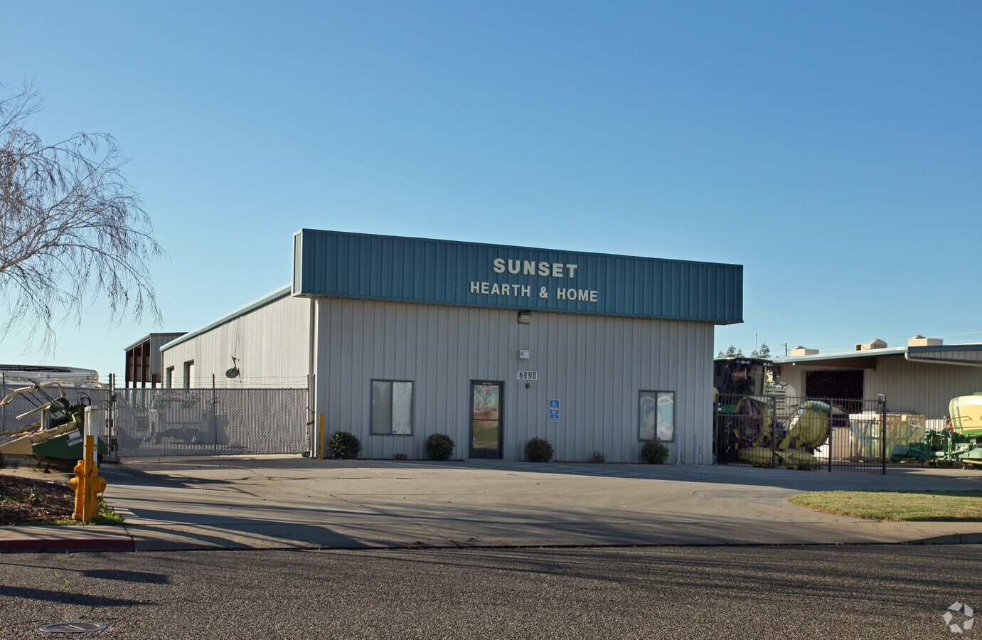 2524-2544 Industrial Rowe, Turlock, CA, 95380 - R&D Property For Sale on LoopNet.com