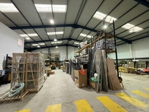 Galveston Grv, Stoke On Trent for lease Interior Photo- Image 1 of 11