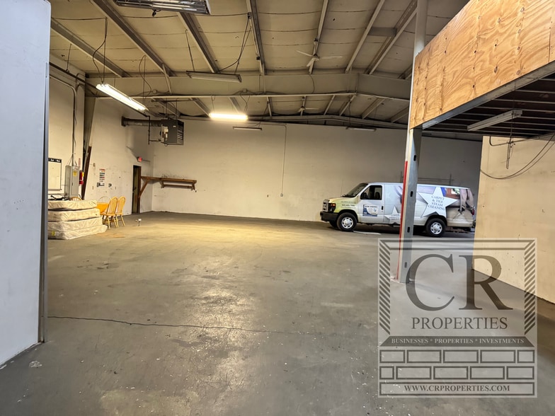 97 N Clinton St, Poughkeepsie, NY for sale - Building Photo - Image 3 of 5