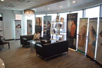 21675 E Moreland Blvd, Waukesha, WI for lease Building Photo- Image 2 of 8