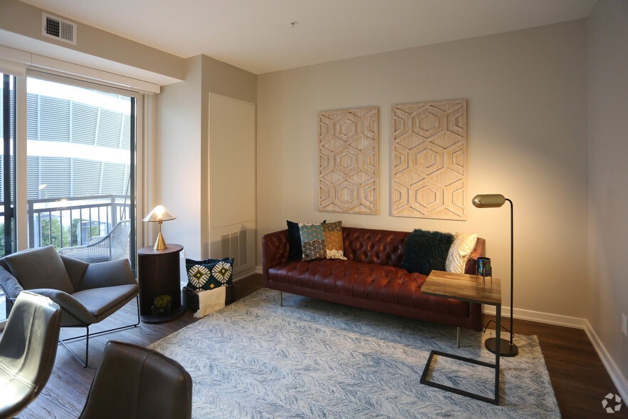 25-45 N Central Ave, Clayton, MO for lease - Interior Photo - Image 3 of 56