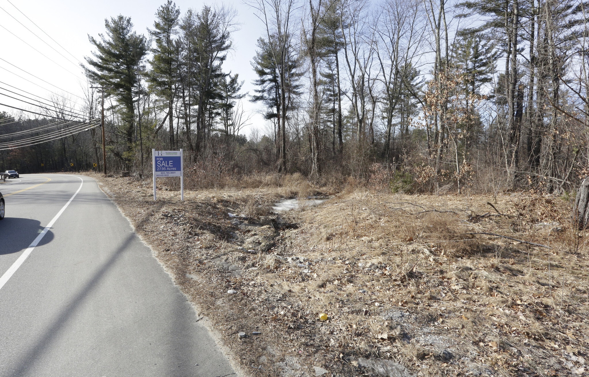 74 Rockingham Rd, Derry, NH for sale Primary Photo- Image 1 of 1