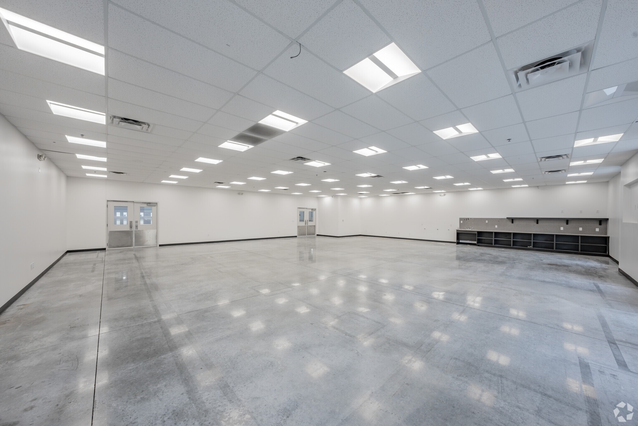 6422 E Campus Dr, San Antonio, TX for lease Interior Photo- Image 1 of 18