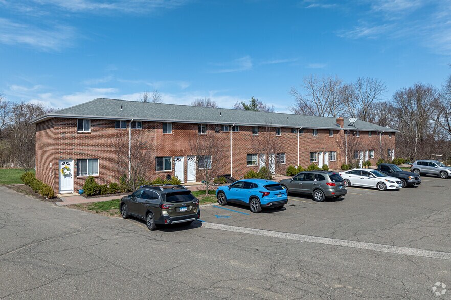 12 Balaban Rd, Colchester, CT for sale - Primary Photo - Image 1 of 1