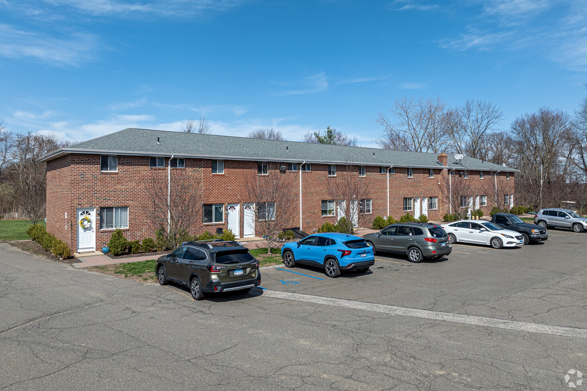 12 Balaban Rd, Colchester, CT for sale Primary Photo- Image 1 of 1