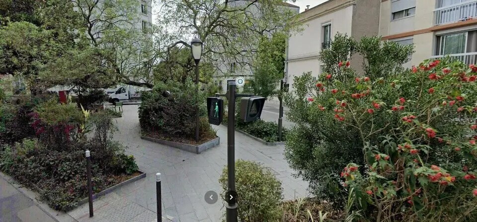 Retail in Vincennes for lease - Building Photo - Image 2 of 4