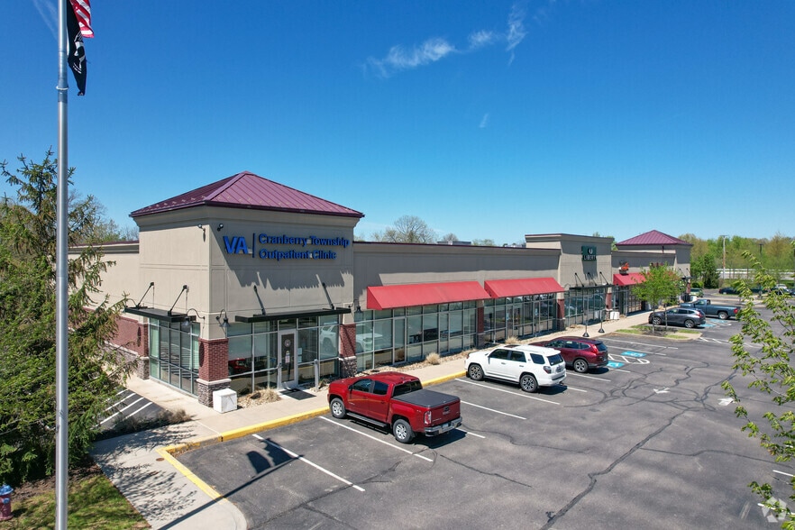 900 Commonwealth Dr, Cranberry Township, PA for lease - Primary Photo - Image 1 of 7