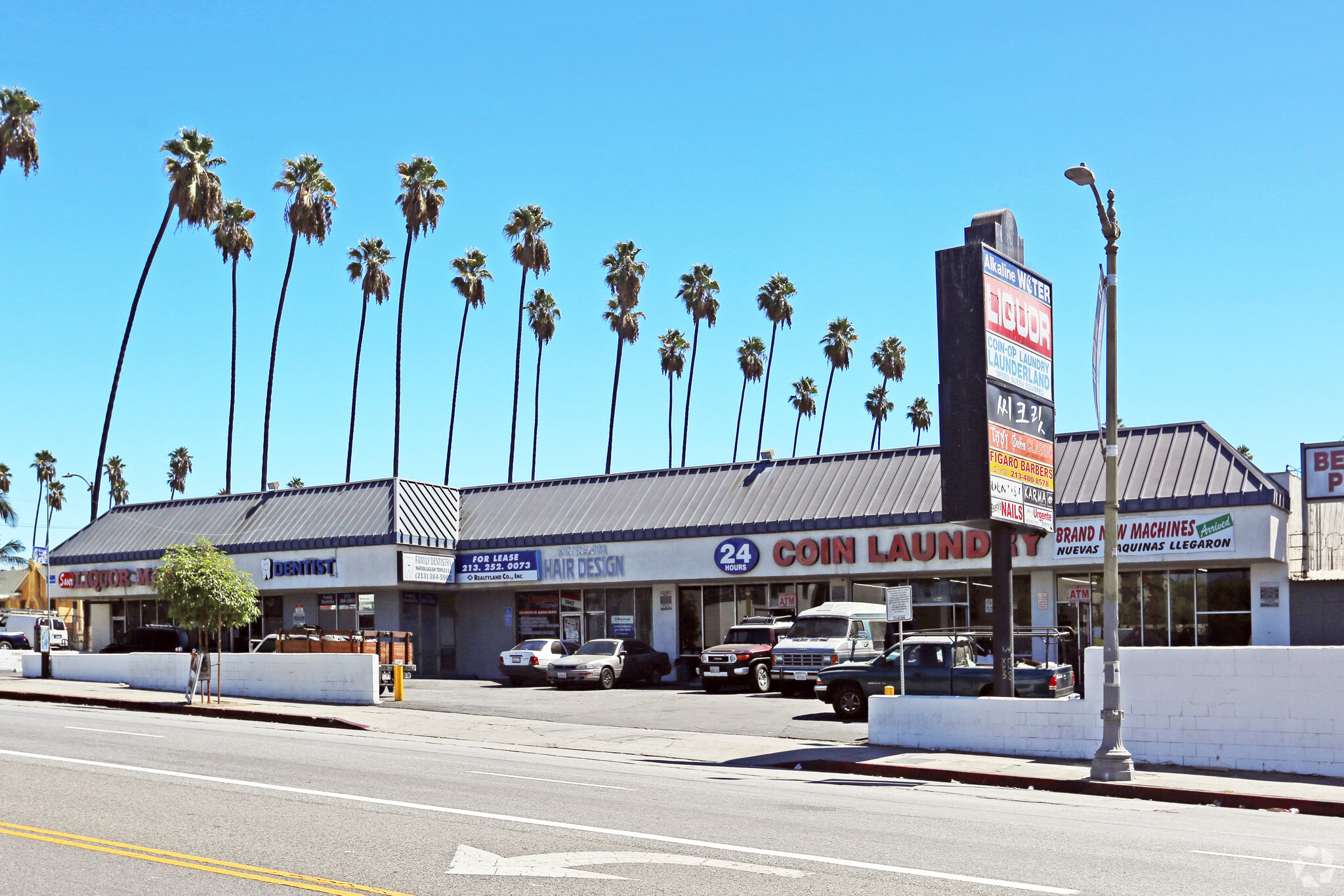 3940-3960 Beverly Blvd, Los Angeles, CA for lease Primary Photo- Image 1 of 6