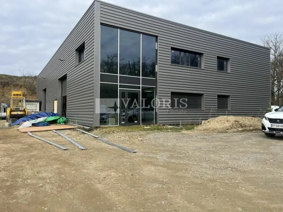 Location Bureaux 125 m² - Photo 1