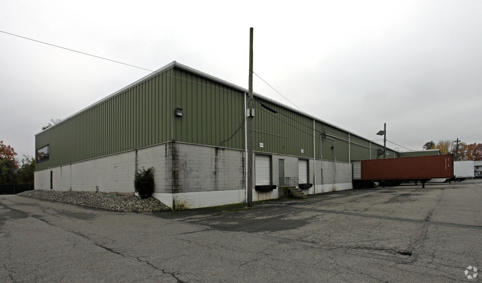 30 Plymouth St, Fairfield, NJ for lease - Building Photo - Image 3 of 3