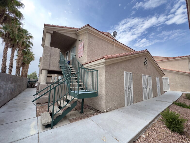2201 James Bilbray Dr, Las Vegas, NV for sale - Building Photo - Image 2 of 18