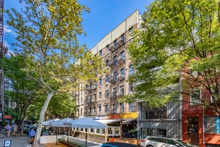 172 Thompson St, New York NY - Bar