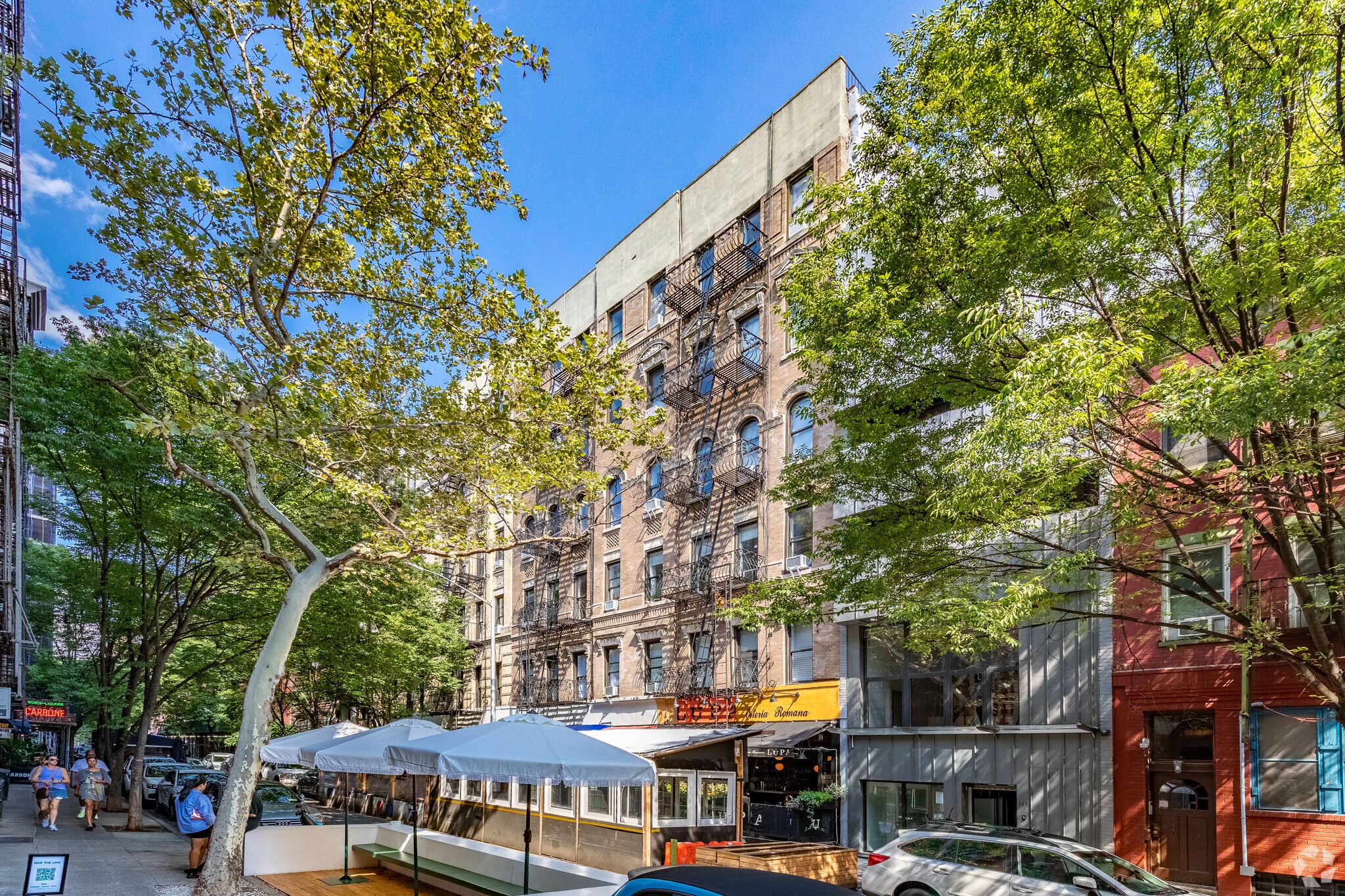 172 Thompson St, New York, NY for lease Primary Photo- Image 1 of 5