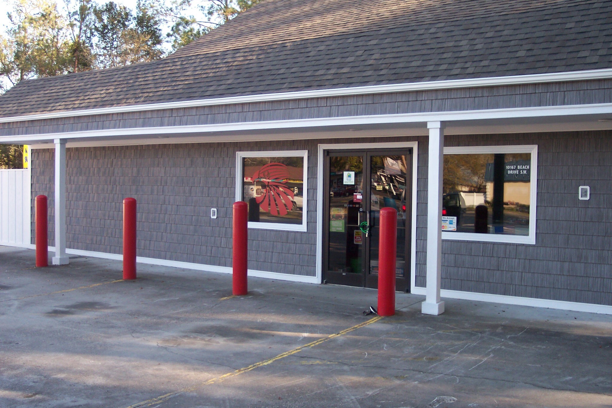 10167 Beach Dr SW, Calabash, NC for sale Primary Photo- Image 1 of 1