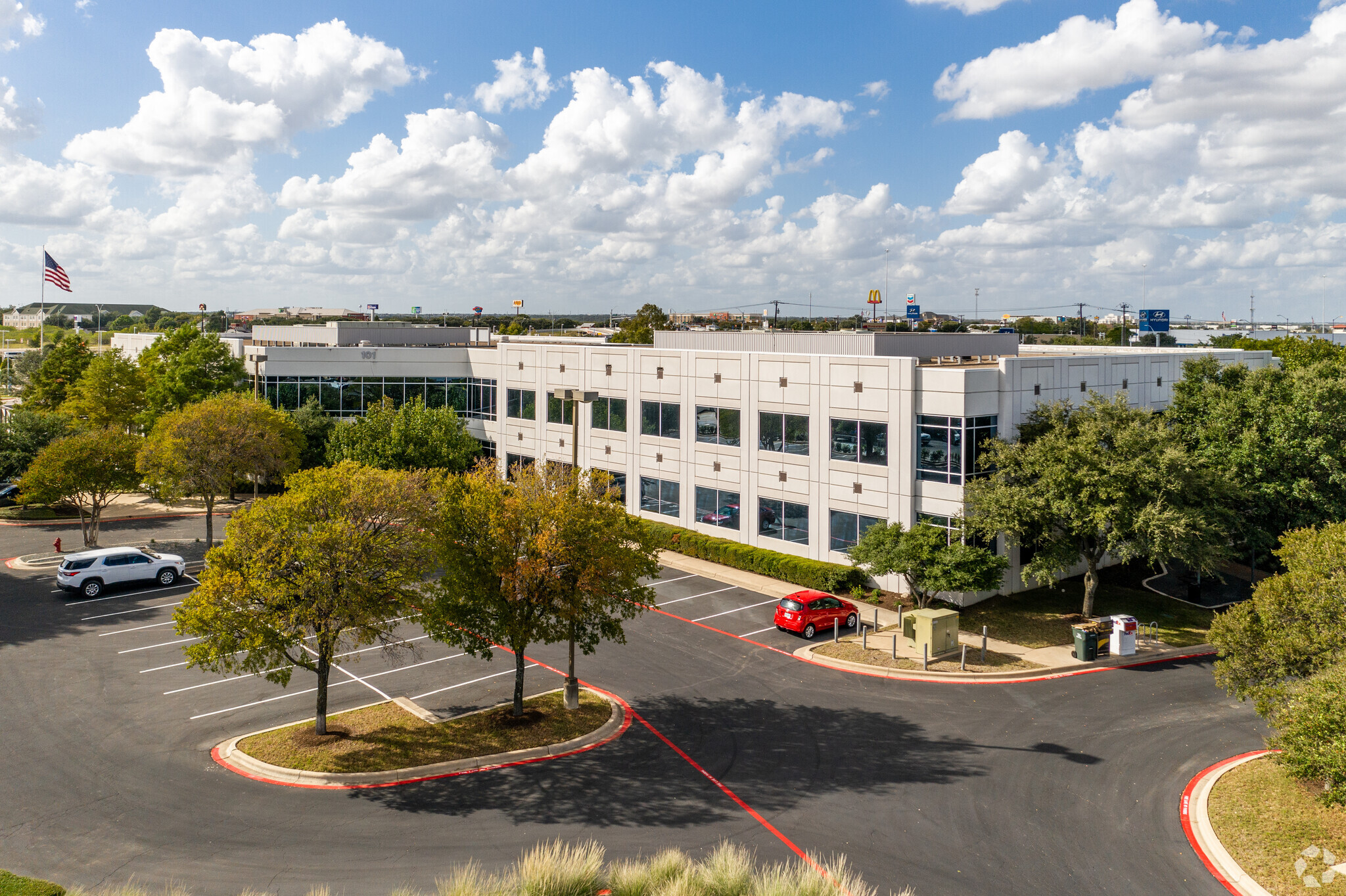 101 E Old Settlers Blvd, Round Rock, TX for lease Building Photo- Image 1 of 14