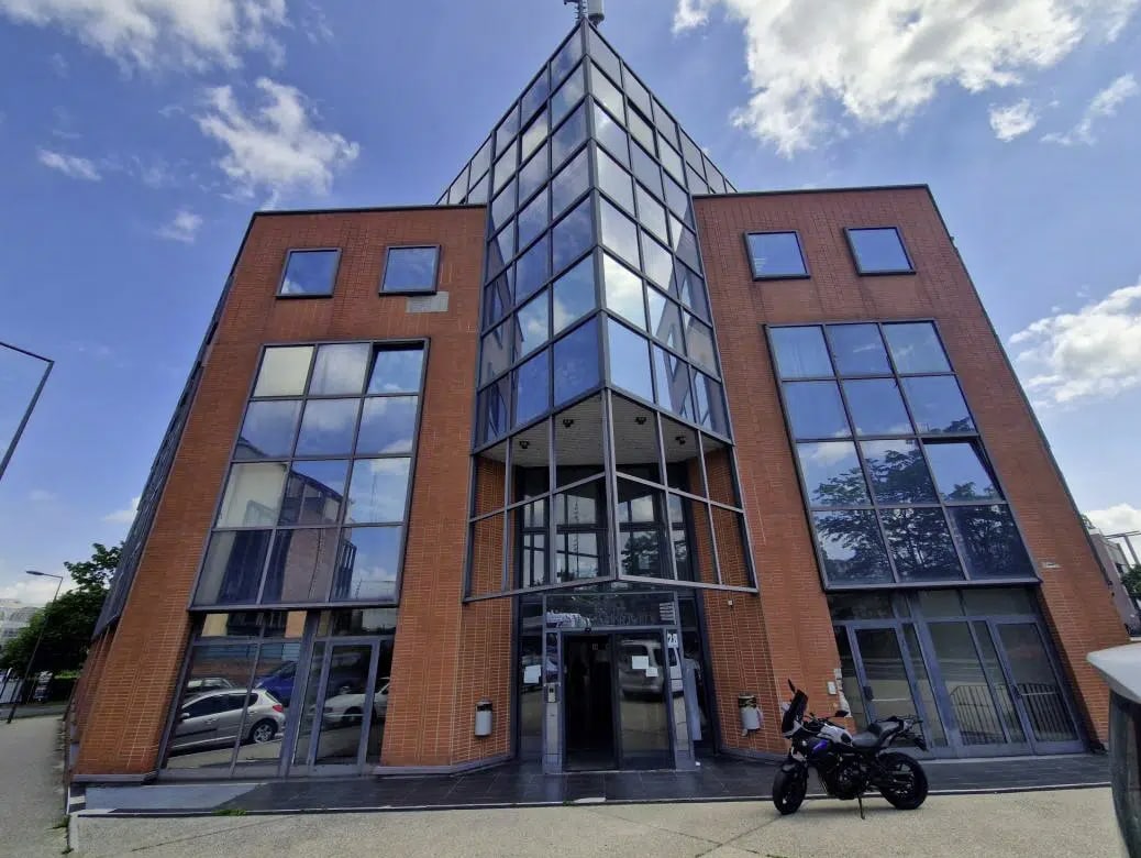 Office in Cergy for lease Building Photo- Image 1 of 10
