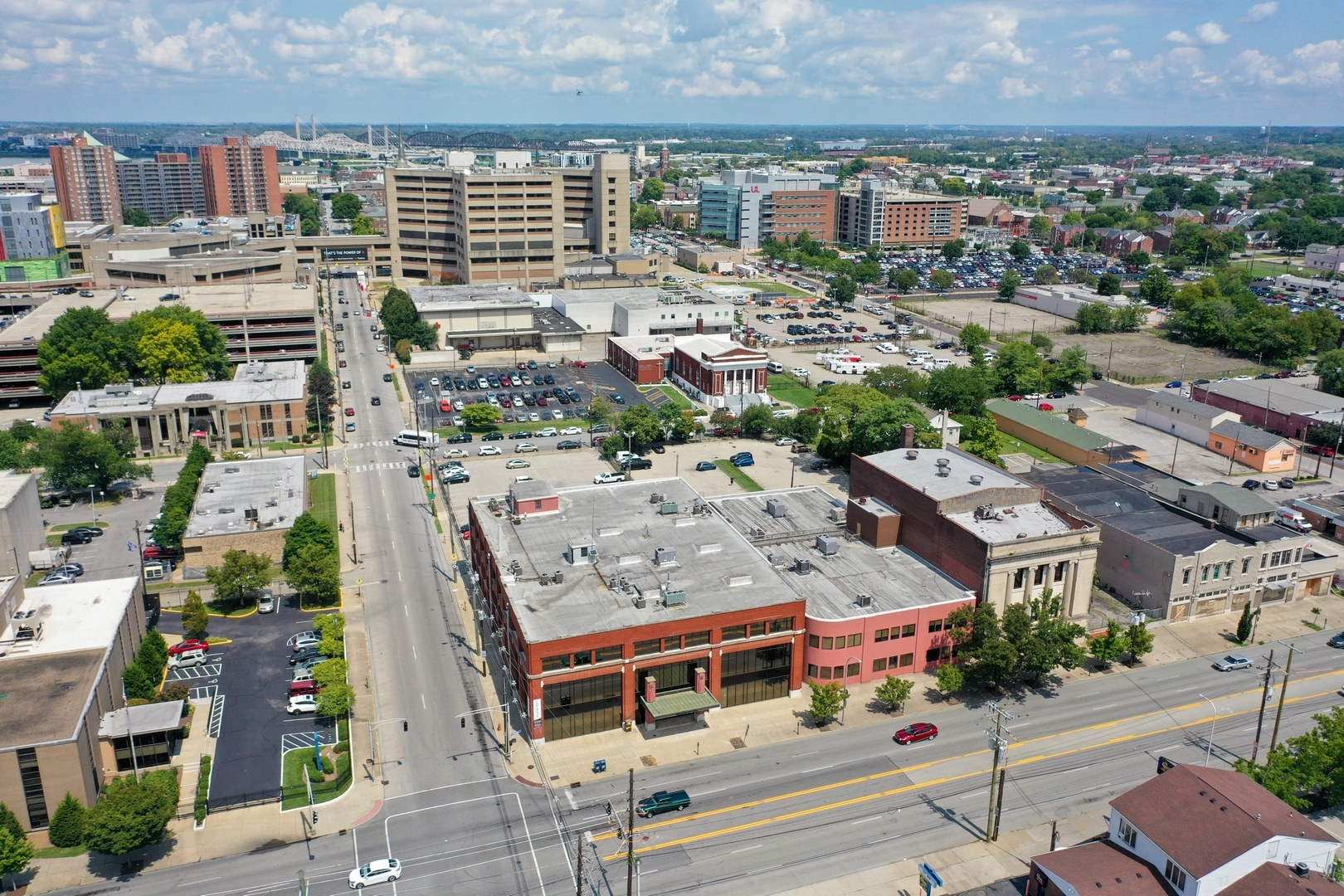 501-505 E Broadway, Louisville, KY 40202 - Med Center I | LoopNet