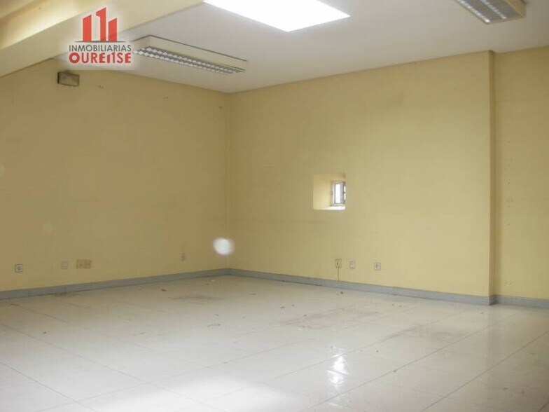 Office in Ourense, Orense for lease - Building Photo - Image 2 of 7