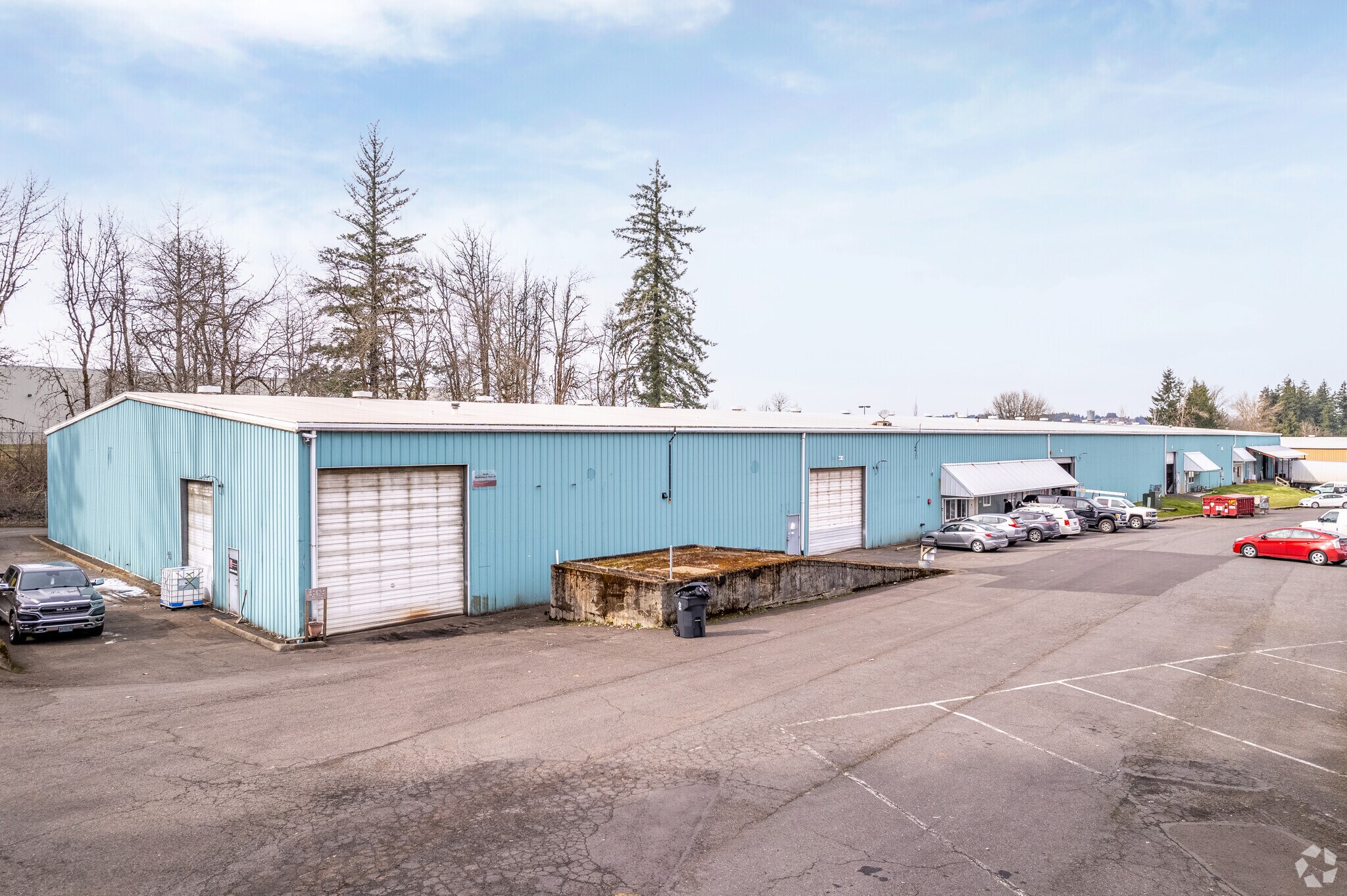 11135 SW Industrial Way, Tualatin, OR for sale Primary Photo- Image 1 of 1