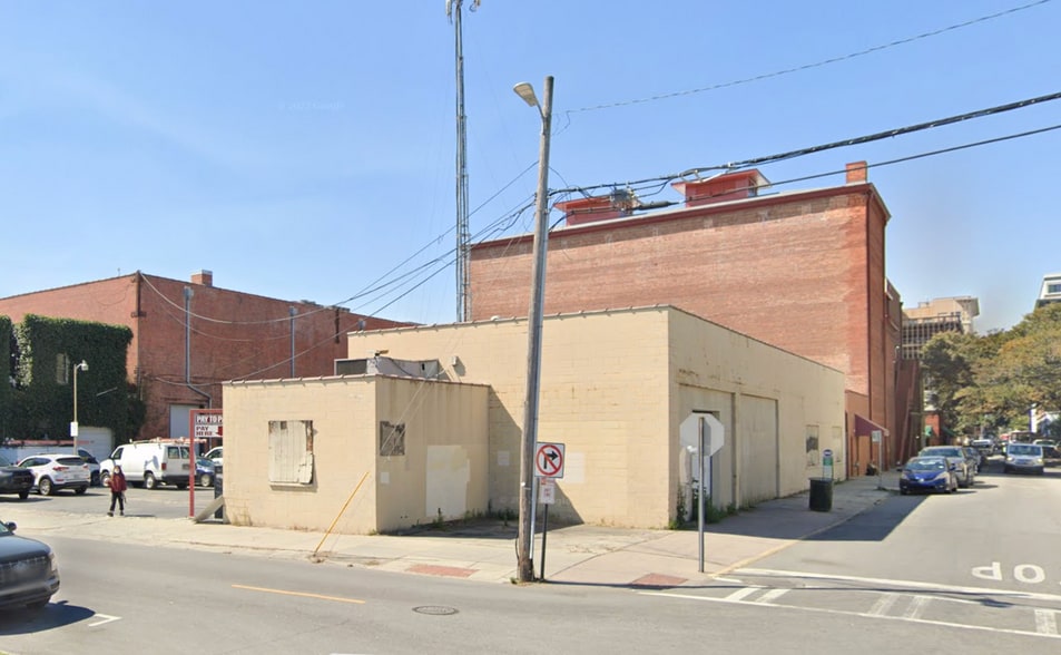 215 E Congress St, Savannah, GA for sale - Building Photo - Image 2 of 4