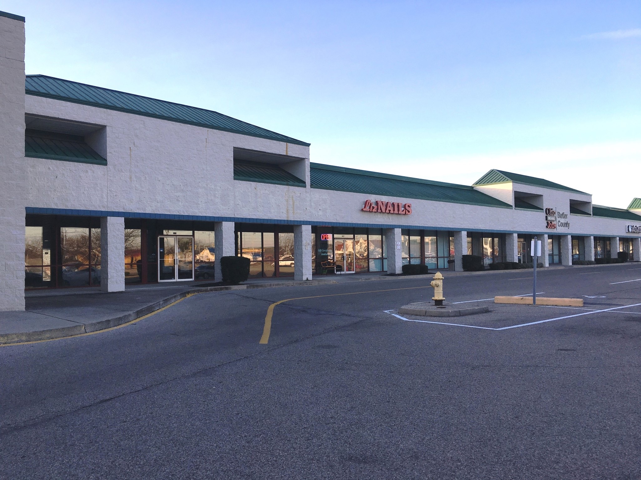 4605-4627 Dixie Hwy, Fairfield, OH for lease Building Photo- Image 1 of 5