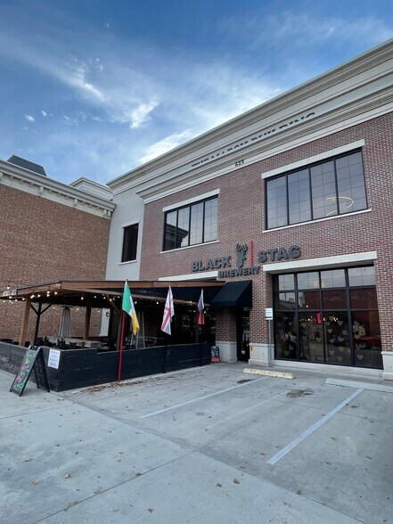 623 Massachusetts St, Lawrence, KS for sale - Building Photo - Image 3 of 5