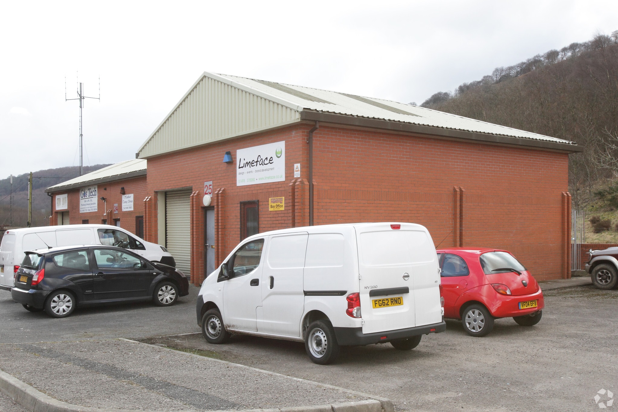 Marine St, Cwm for lease Primary Photo- Image 1 of 5